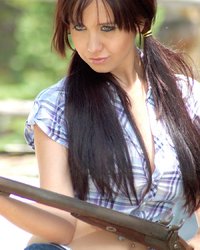 Возбуждающая деревенская красотка 2 фотография Возбуждающая деревенская красотка 2 фотография