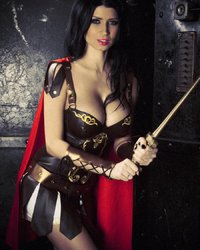 Красавица расставляет ножки 2 фотография