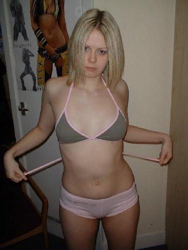 Студентки играют в сексуальные игры 1 фото