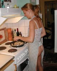 Развратные шлюшки думают только о сексе 9 фотография