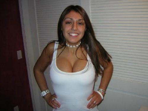 Развратные шлюшки думают только о сексе 12 фото