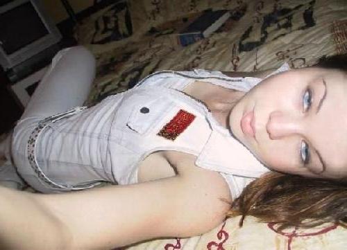 Давалка Мила зажигает по взрослому 4 фото