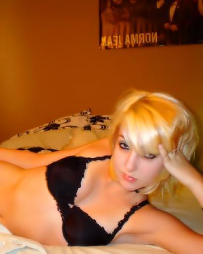 Молодежь устроила классную групповушку 13 фото