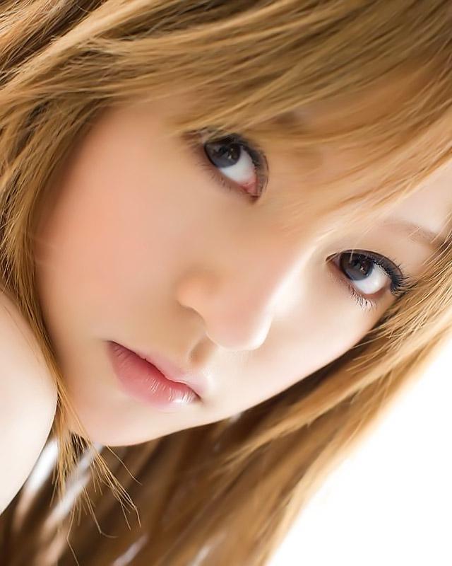 Опрятная японка устраивает блядский стриптиз 10 фото