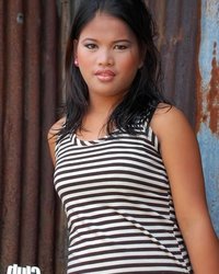 Японская сучка устраивает интимное шоу для любого желающего 2 фотография Японская сучка устраивает интимное шоу для любого желающего 2 фотография