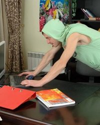 Мастер по ремонту полов удовлетворил развратную заказчицу 21 фотография Мастер по ремонту полов удовлетворил развратную заказчицу 21 фотография