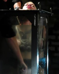 У рыжей упругие дойки 5 фотография