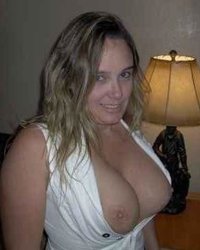 Развратные шлюшки хвастаются большими сиськами 15 фотография Развратные шлюшки хвастаются большими сиськами 15 фотография