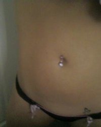 Валя любит показывать сиськи и засовывать в рот самотык 11 фотография