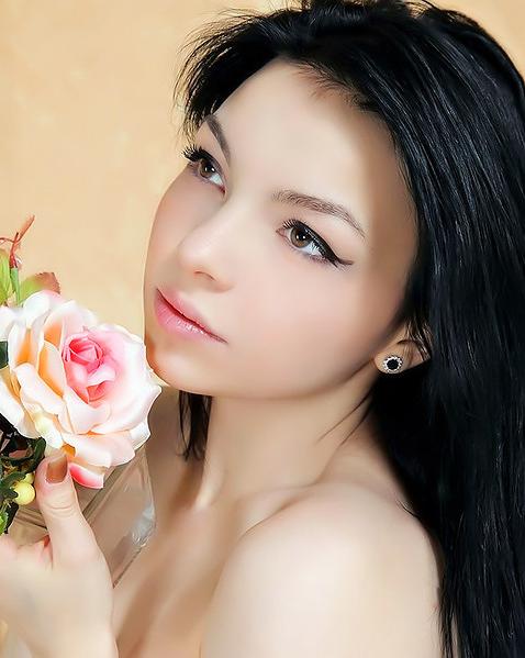 Оголенная баба предпочитает, когда ее имеют в каждую дырку 4 фото