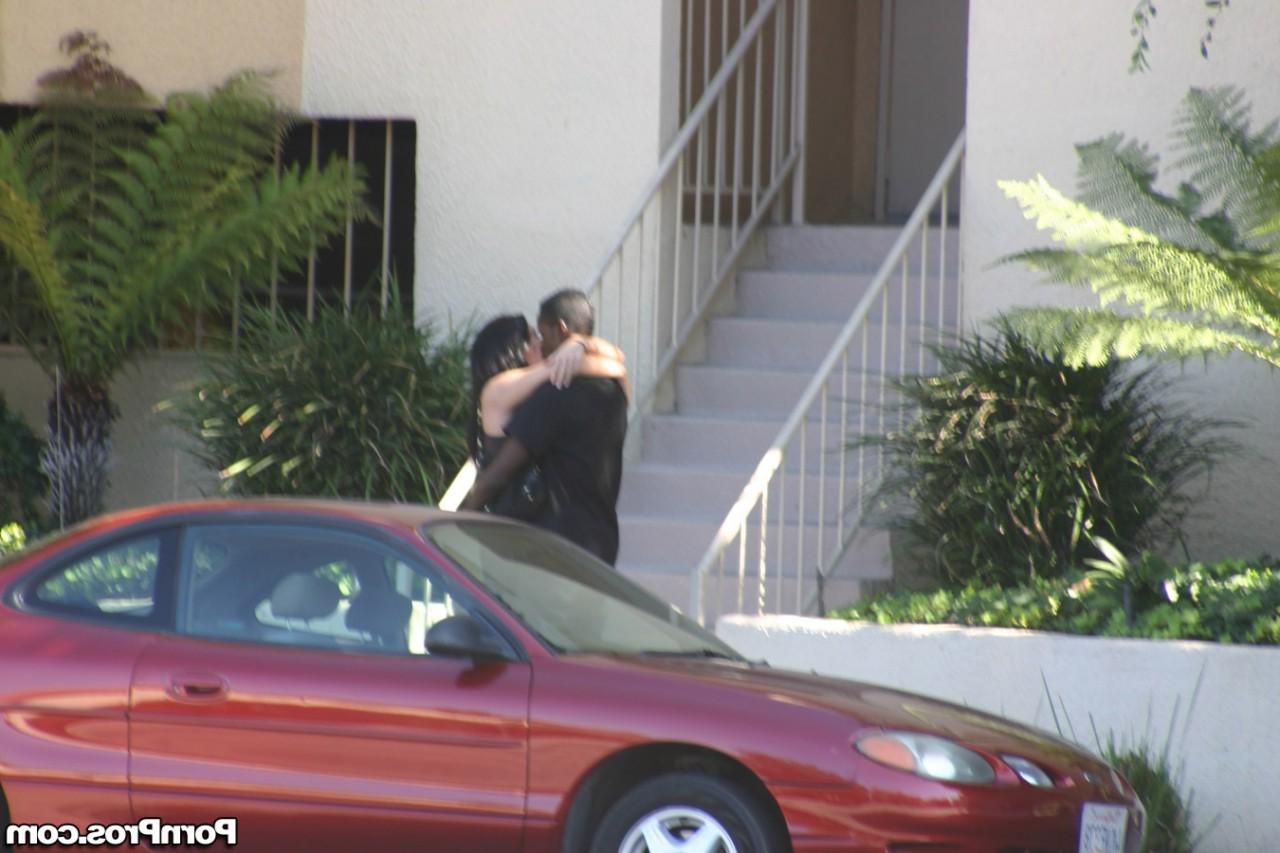 Парочка практикует позу шестьдесят девять 4 фото