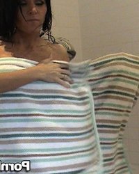 секс брюнетки в ванной 16 фотография