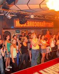 Накаченный американец дрючит хрупкую малышку 3 фотография