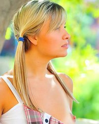 Молодая извращенка хочет, чтобы ее нагнули 1 фотография Молодая извращенка хочет, чтобы ее нагнули 1 фотография