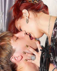 Госпожа учит интимным тайнам стеснительного парня 2 фотография Госпожа учит интимным тайнам стеснительного парня 2 фотография