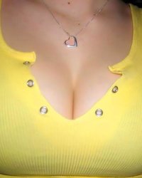 Маша снимает свои сиськи на телефон 9 фотография Маша снимает свои сиськи на телефон 9 фотография