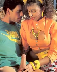 За сто баксов давалока дала сразу в две дырки 2 фотография