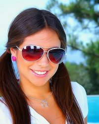 Юля загорала у бассейна, а потом ее выебали 2 фотография Юля загорала у бассейна, а потом ее выебали 2 фотография