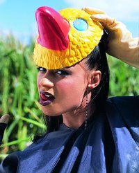 Шмара, сосущая на природе 8 фотография Шмара, сосущая на природе 8 фотография