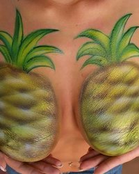 Девки с фруктовыми сиськами 13 фотография Девки с фруктовыми сиськами 13 фотография