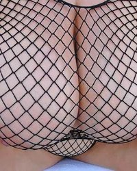 Мамаша с огромными дойками 3 фотография Мамаша с огромными дойками 3 фотография