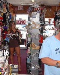 Линдсей выбирала себе купальник 2 фотография Линдсей выбирала себе купальник 2 фотография