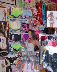 Рейчел решила сделать сюрприз мужу 3 фотография Рейчел решила сделать сюрприз мужу 3 фотография