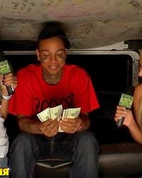 Купил ночь с двумя красотками 6 фотография