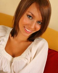 Аlida в мини юбке 1 фотография Аlida в мини юбке 1 фотография