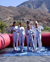 Парень решил снять тёлок 3 фотография Парень решил снять тёлок 3 фотография