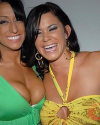 Пьяные давалоки на тусовке 6 фотография