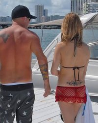 Склеил давалку на пляже 4 фотография Склеил давалку на пляже 4 фотография