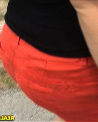 Поимел незнакомку в кустах 3 фотография Поимел незнакомку в кустах 3 фотография