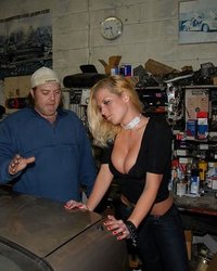 Секс в автомастерсокй 2 фотография Секс в автомастерсокй 2 фотография