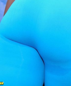 Натолкал в рот и за щеку