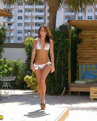 Конкурс давалок в бикини 11 фотография