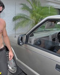 Подцепил дешёвую блядь 10 фотография Подцепил дешёвую блядь 10 фотография