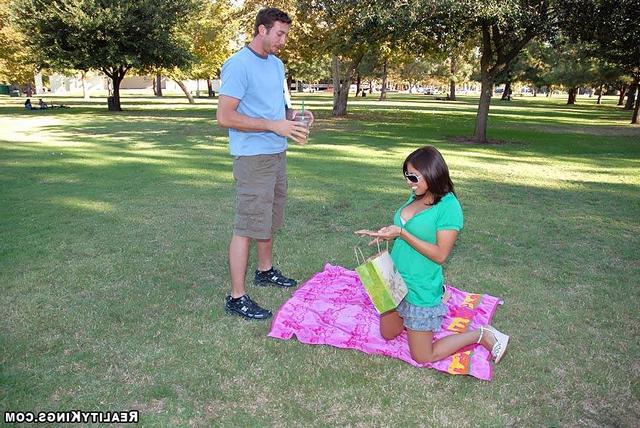 Дала после первого свидания 4 фото