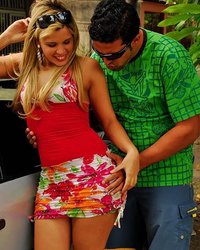 Пригласил знакомую в бассейн 10 фотография Пригласил знакомую в бассейн 10 фотография