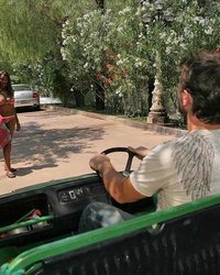 Большой белый хер в чёрной пизде 15 фотография Большой белый хер в чёрной пизде 15 фотография