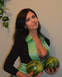 Парикмахерши показали сексуальные формы 7 фотография Парикмахерши показали сексуальные формы 7 фотография