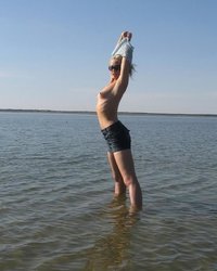 Проводила парня в армию и показала голую жопу 20 фотография Проводила парня в армию и показала голую жопу 20 фотография