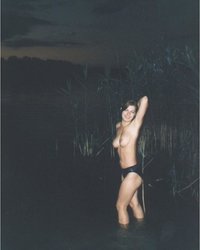 Красивые телки отдыхают на нудистском пляже 19 фотография Красивые телки отдыхают на нудистском пляже 19 фотография