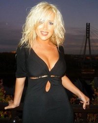 Бывалые шалавы обличили волосатые и лысые киски 14 фотография Бывалые шалавы обличили волосатые и лысые киски 14 фотография