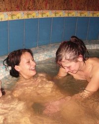 Женатики устроили в сауне групповой перепихон 28 фотография Женатики устроили в сауне групповой перепихон 28 фотография