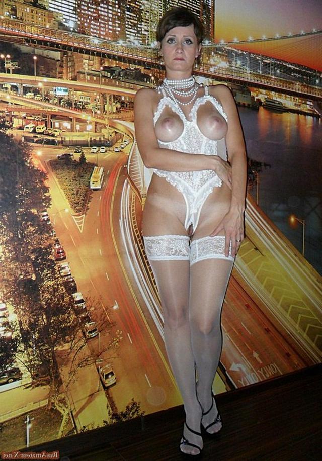 Красивая женщина средних лет 32 фото