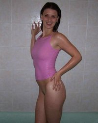 Голенькая брюнеточка у себя дома 5 фотография Голенькая брюнеточка у себя дома 5 фотография