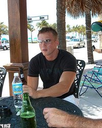 Зрелый и неопытный мачо оттрахали стройную брюнетку 3 фотография Зрелый и неопытный мачо оттрахали стройную брюнетку 3 фотография