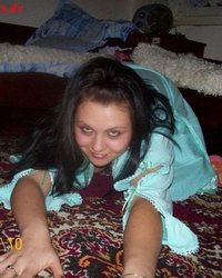 Грудастая брюнетка позирует в нижнем белье 4 фотография Грудастая брюнетка позирует в нижнем белье 4 фотография