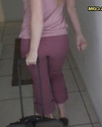 Красотка обхватила губками набухшую головку 8 фотография Красотка обхватила губками набухшую головку 8 фотография